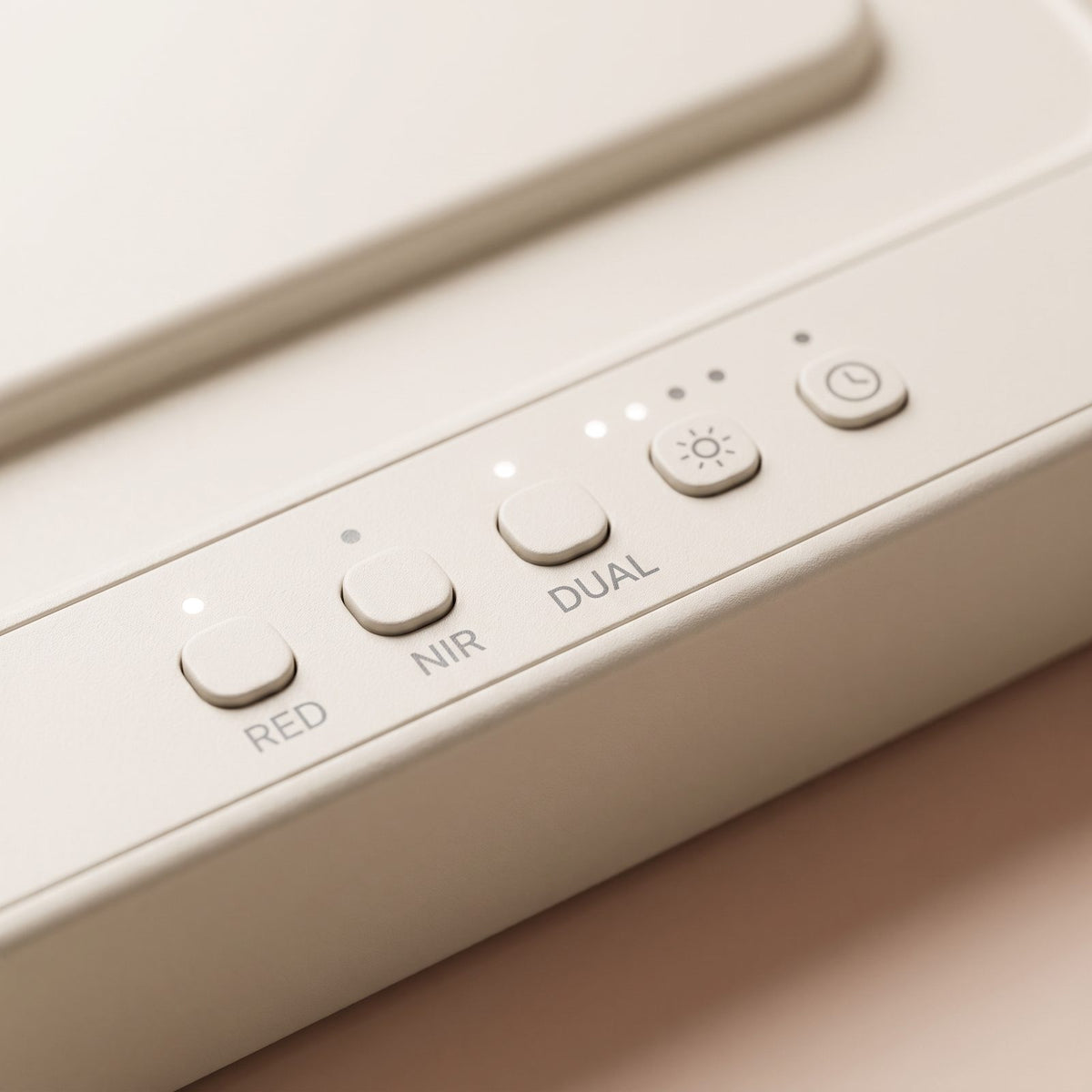 Folliq Portable Face Panel controls: Red, NIR and Dual, intensity steps and timer